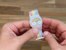 Kinder-AirTag-Armband aus Nylon - weiches hypoallergenes Material mit Schutzgehäuse und verstellbarem Klettverschluss