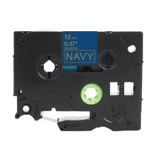 Nastro per etichette P-Touch Brother TZe-RN34 compatibile, 12 mm x 8 m, cassetta blu navy per un'etichettatura nitida e duratura.