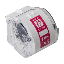 Rolo de etiquetas Brother CZ-1004, 25 mm de largura, 5 m de comprimento, para uma impressão profissional precisa em cores vivas, compatível com as Brother.
